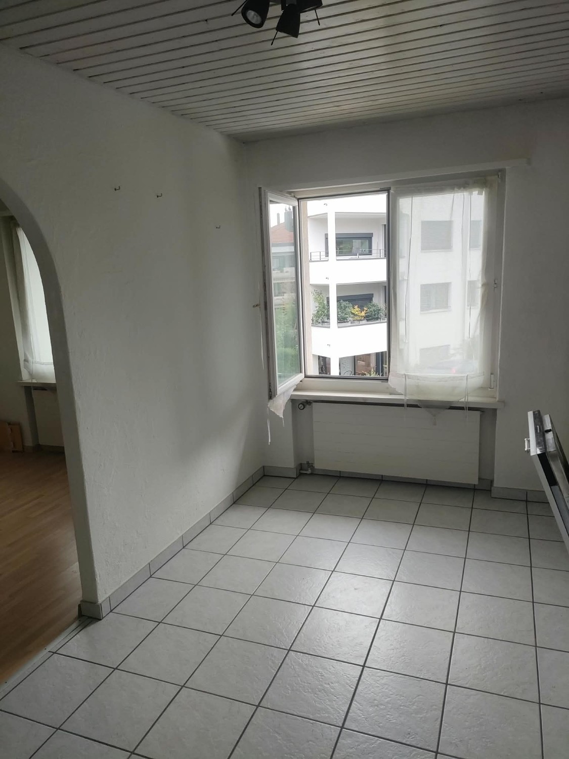 4 rooms apartment, photo 3 of 5
