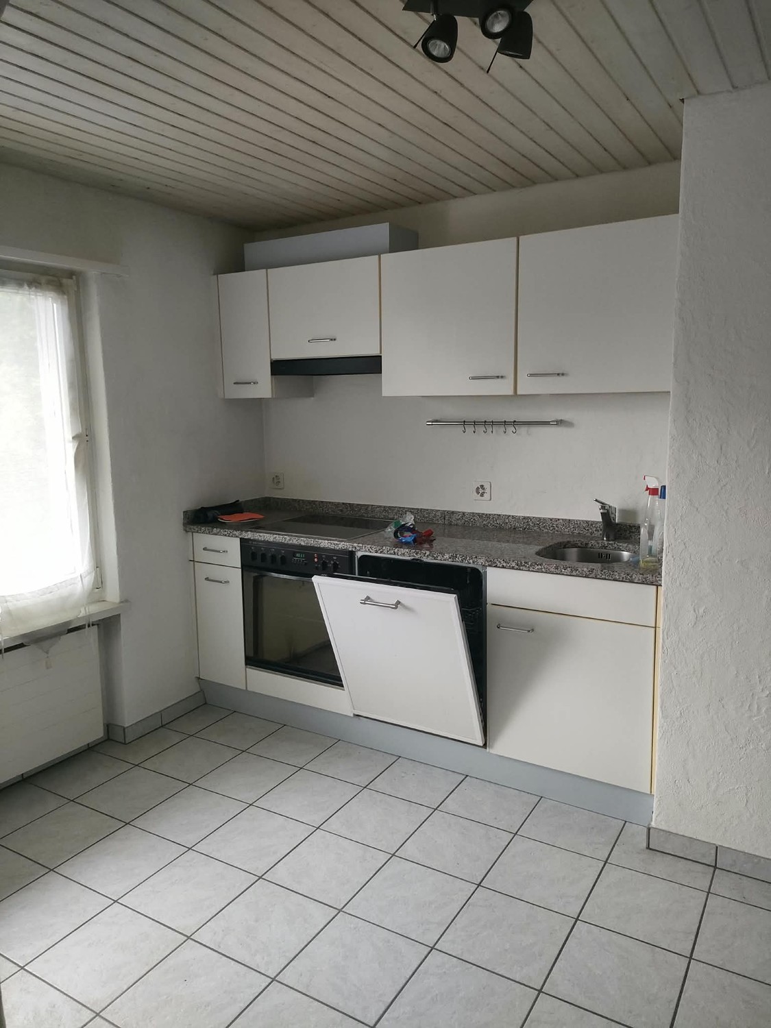 4 rooms apartment, photo 2 of 5