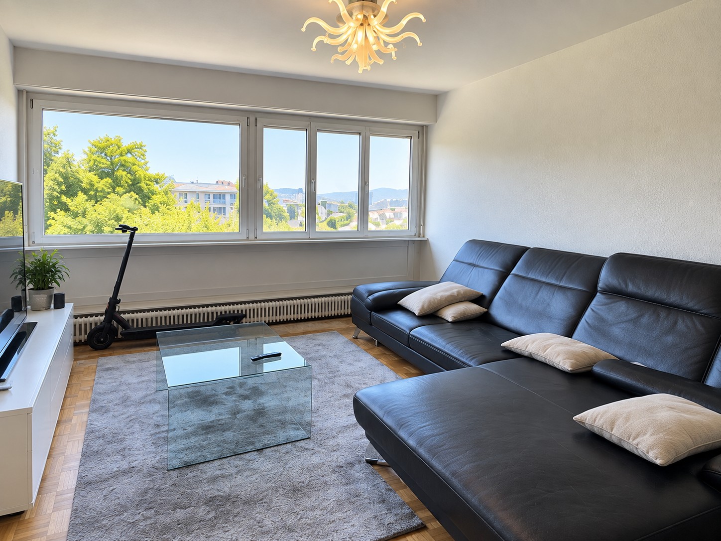 6 rooms apartment, photo 1 of 10
