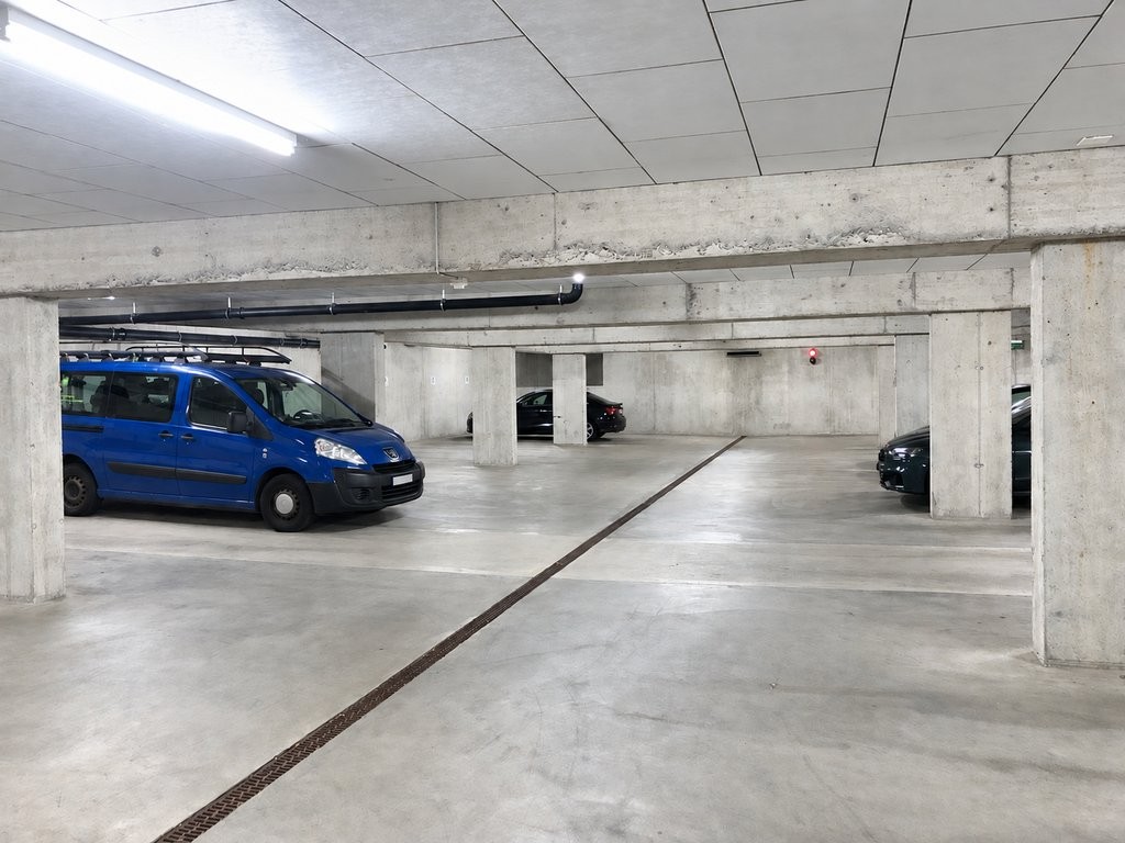 Underground slot, photo 3 of 3