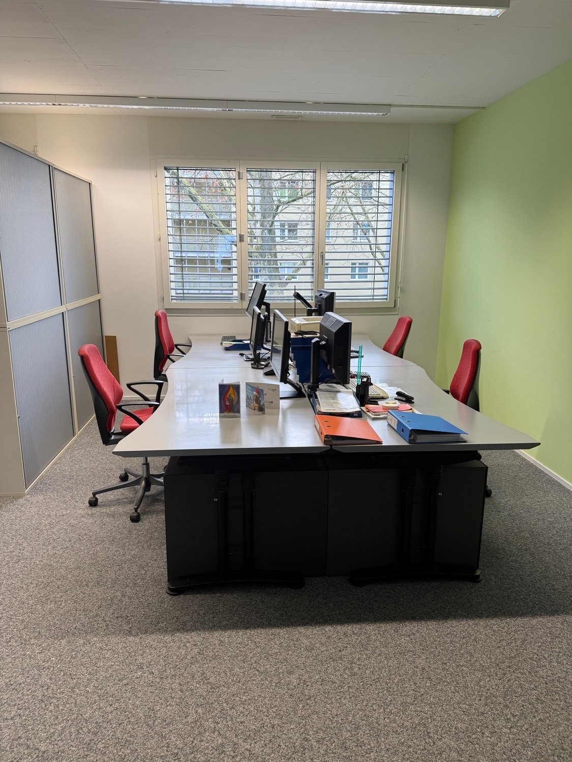 171m² office, photo 2 sur 6