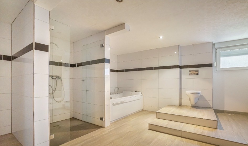 4 rooms apartment, photo 2 of 8