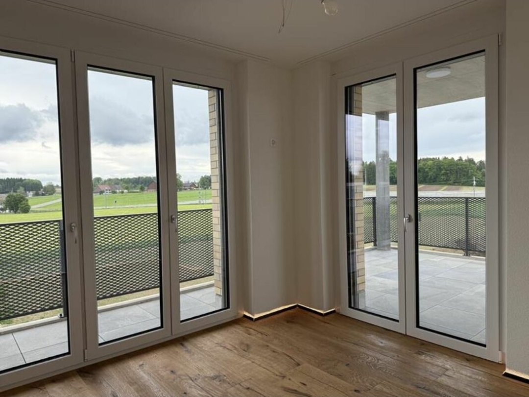 Exclusive 3.5-Room Attic Flat with Panoramic Views, photo 5 of 8