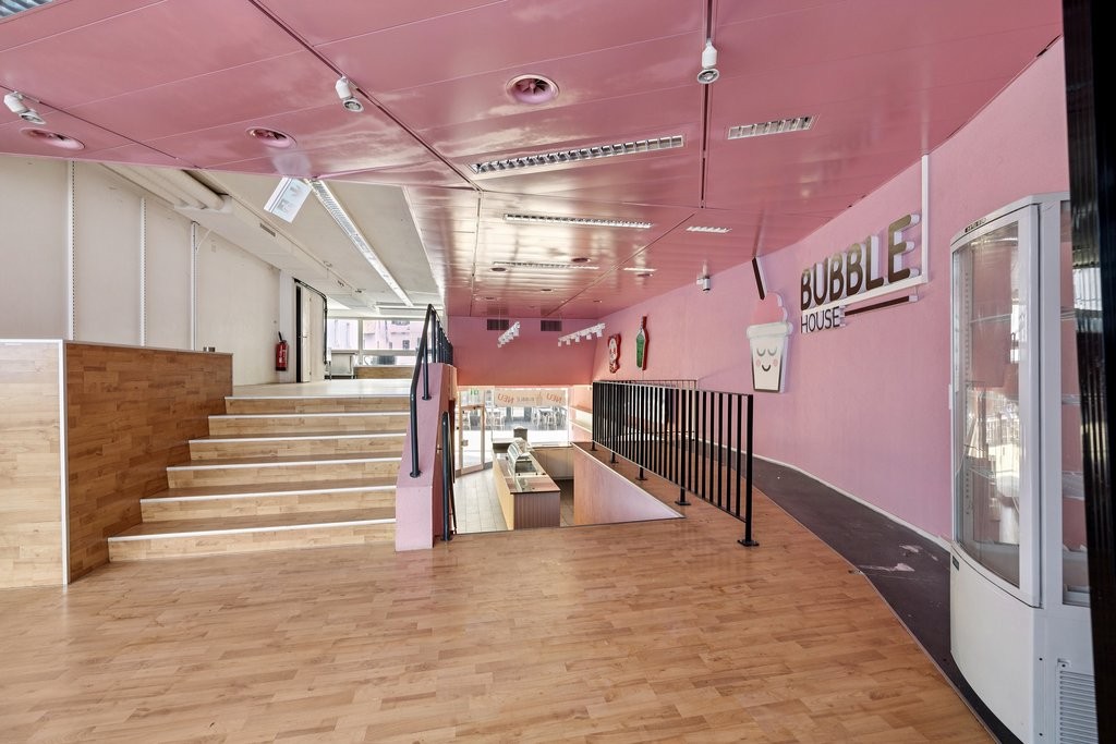180m² shop, photo 4 of 6
