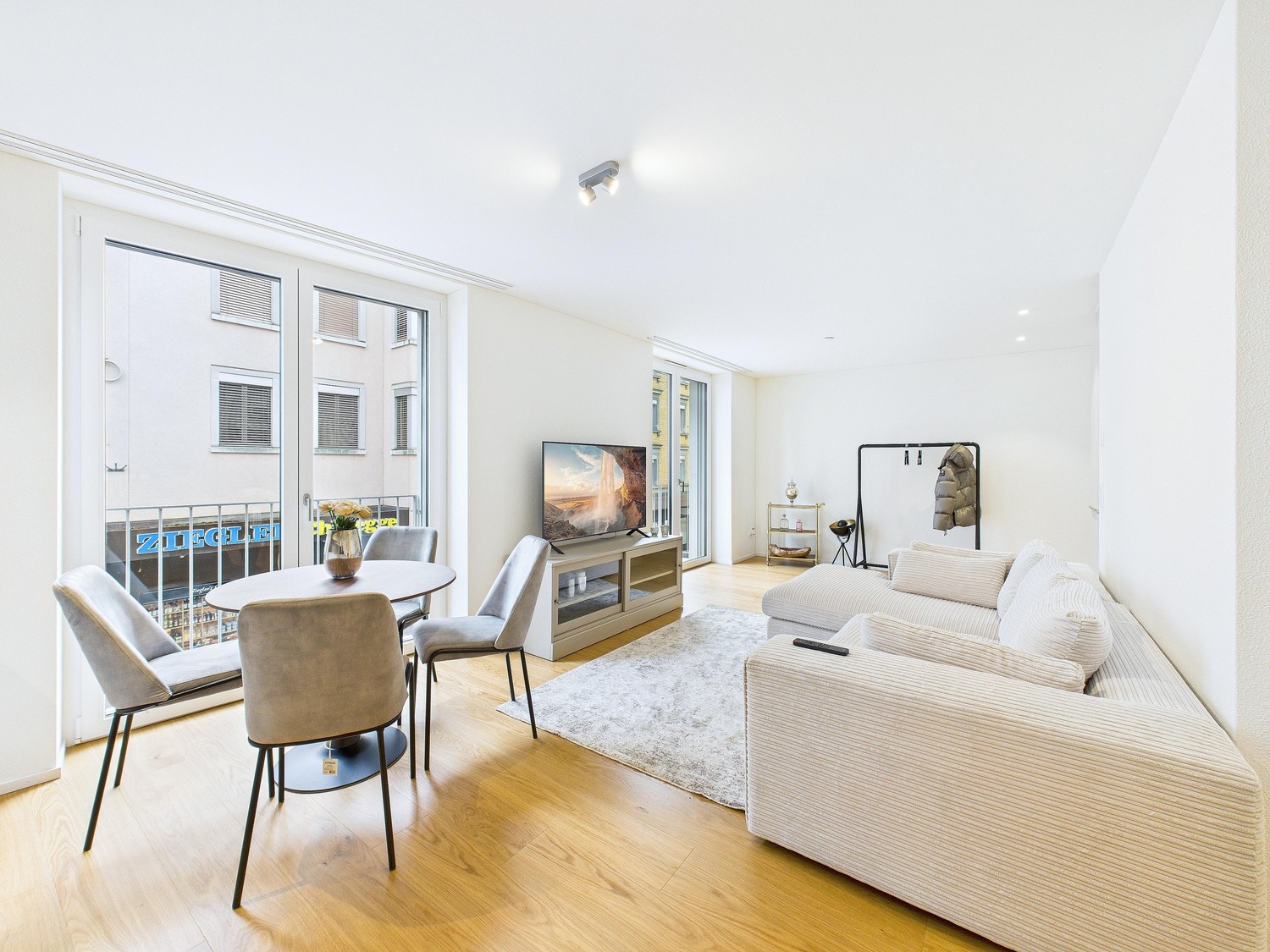 3 ½ rooms apartment, photo 1 of 8