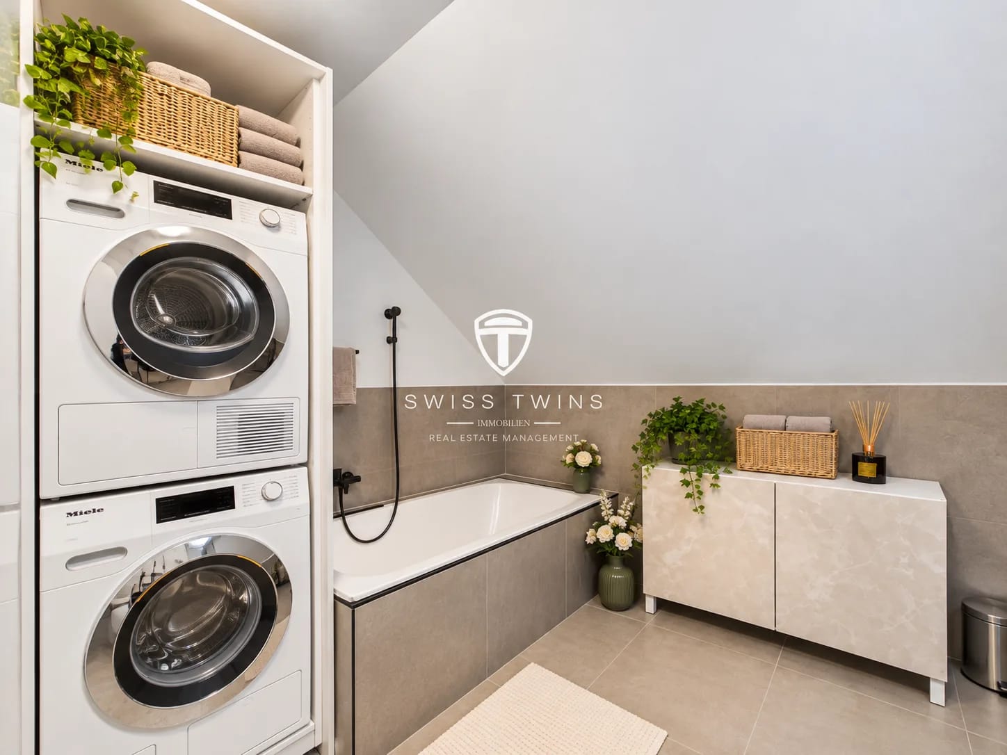 4 ½ room attic apartment