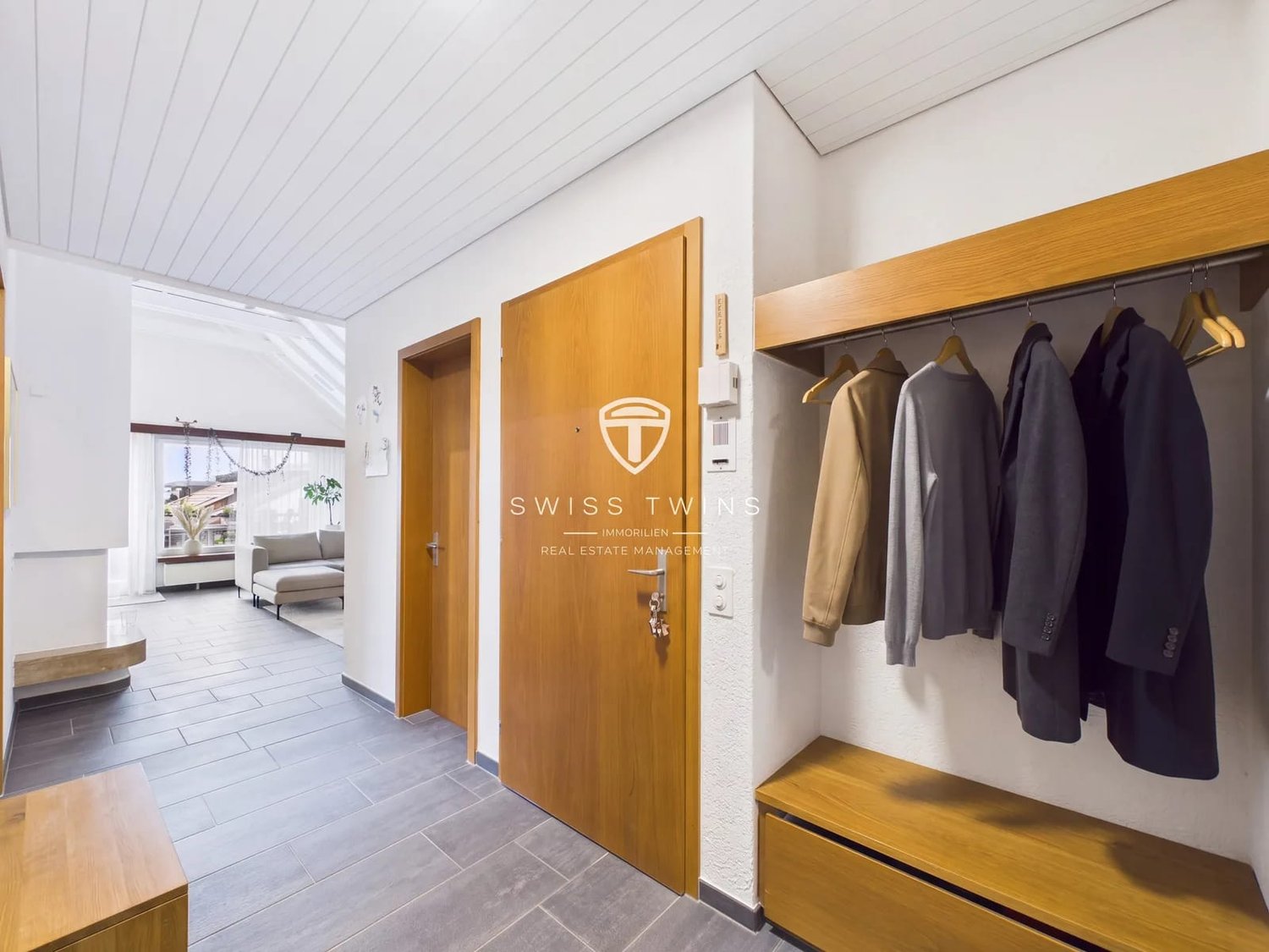 4 ½ room attic apartment