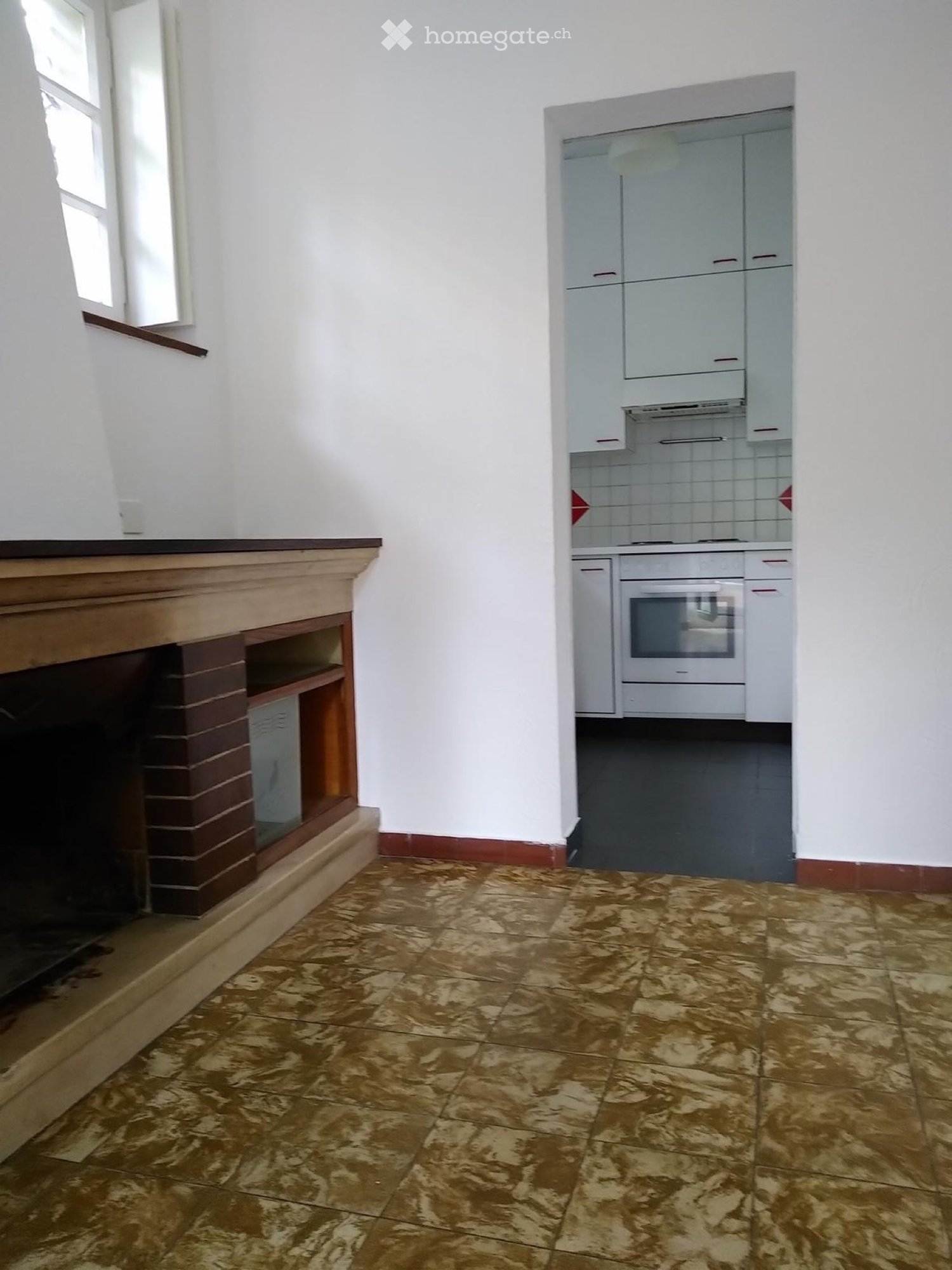 5 rooms apartment