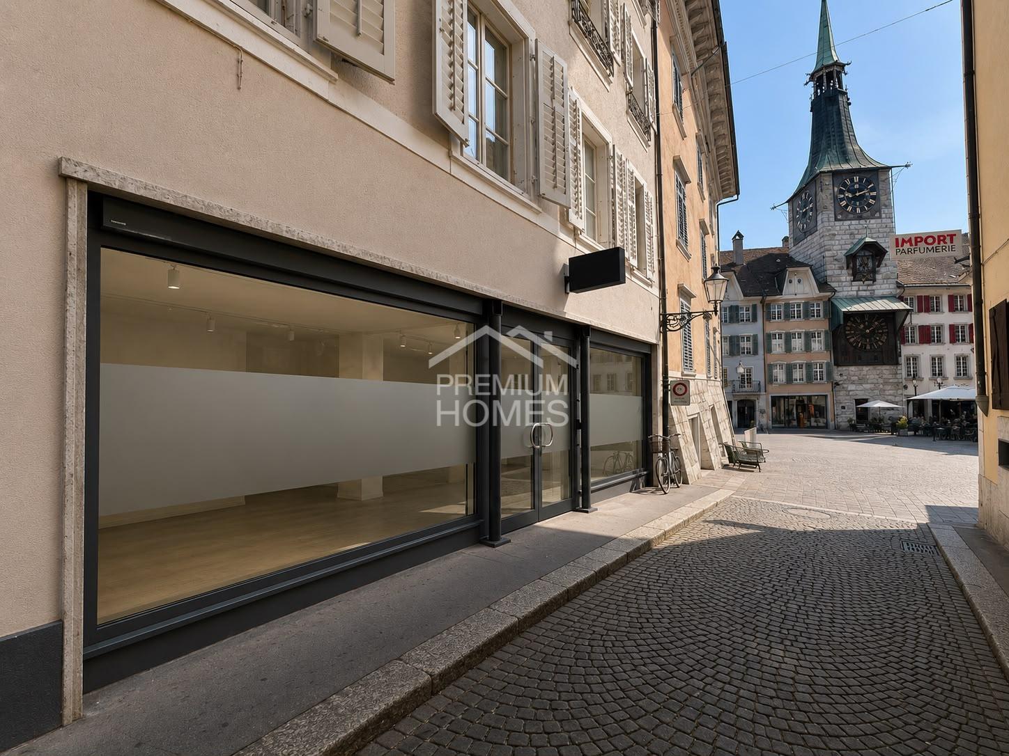 194m² living / commercial building