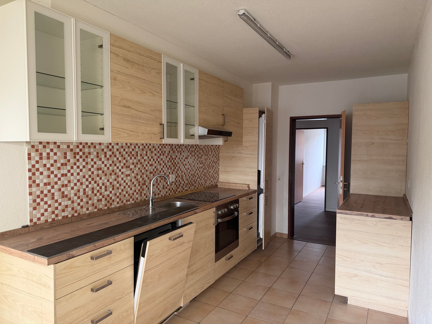 5 rooms apartment, photo 3 of 8