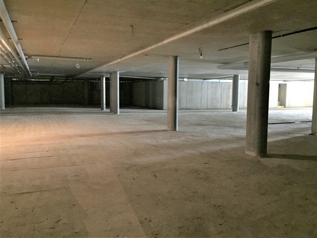 Underground slot, photo 3 of 3