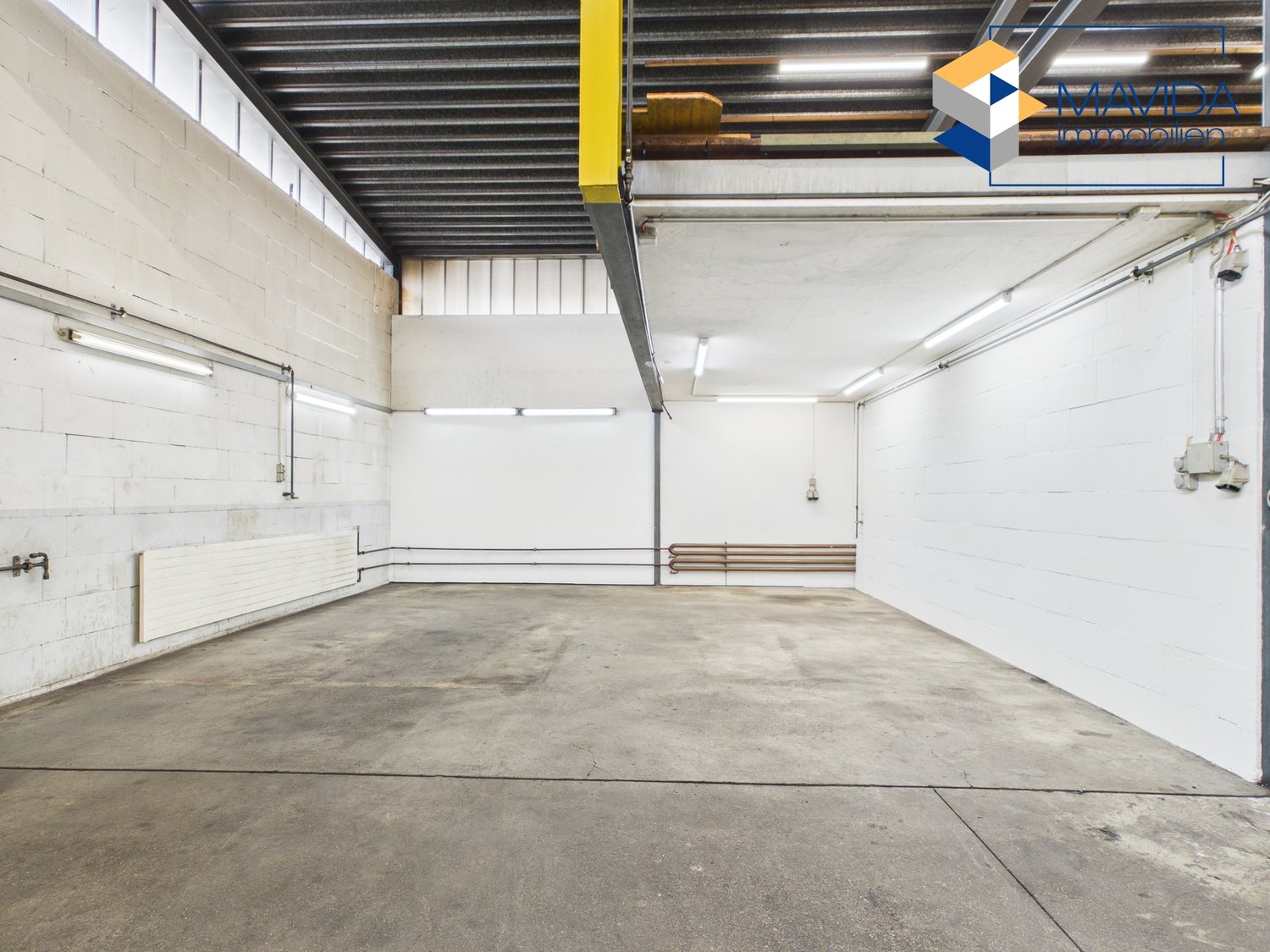 287m² workshop, photo 4 of 10
