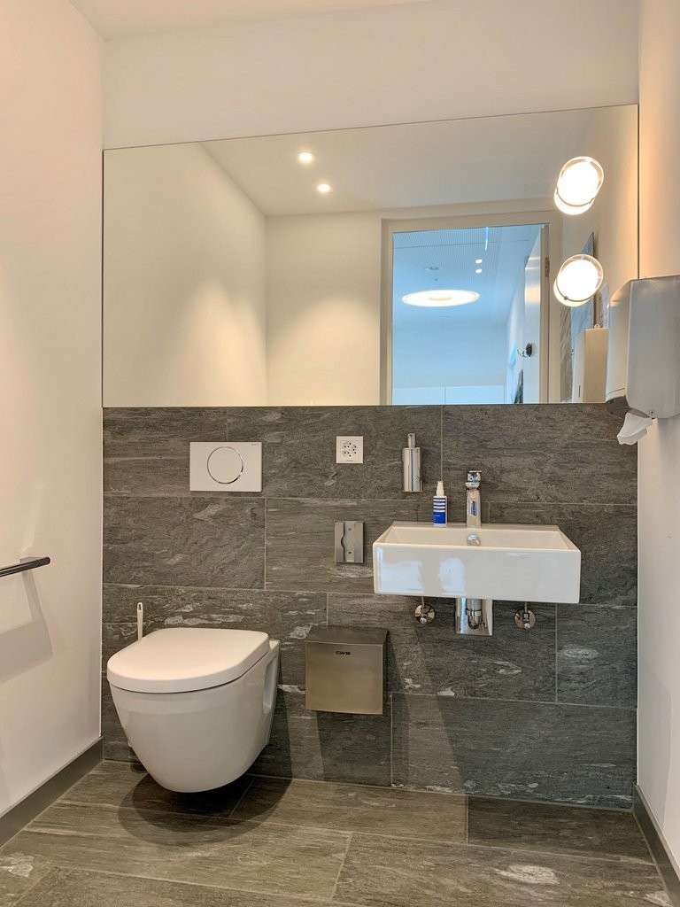 140m² commerciale