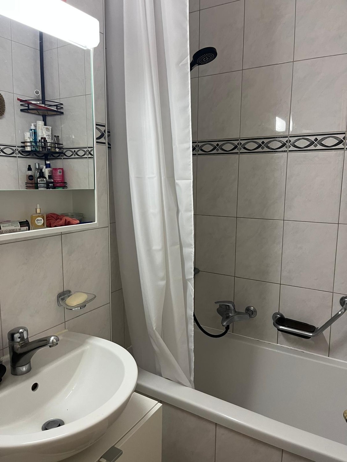Chambre dans un appartement partagé