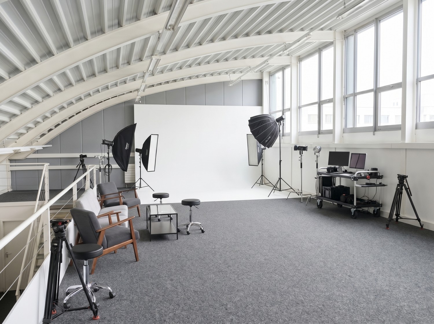 376m² office, photo 3 of 10