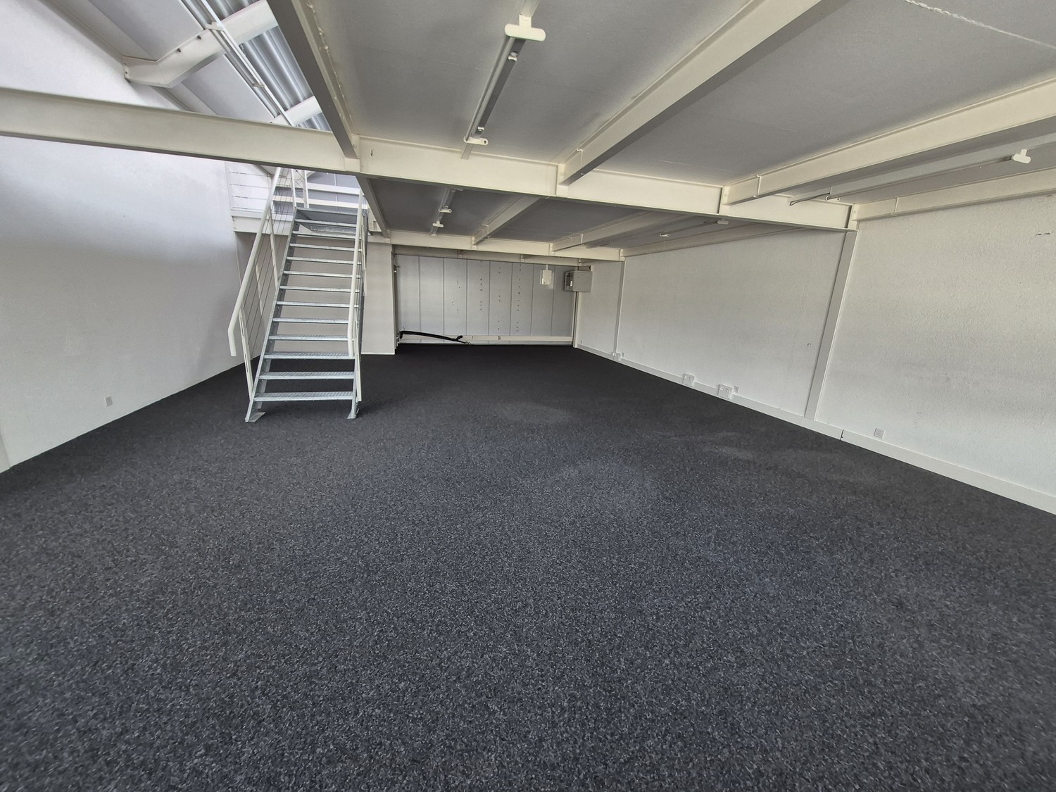 376m² office, photo 10 of 10