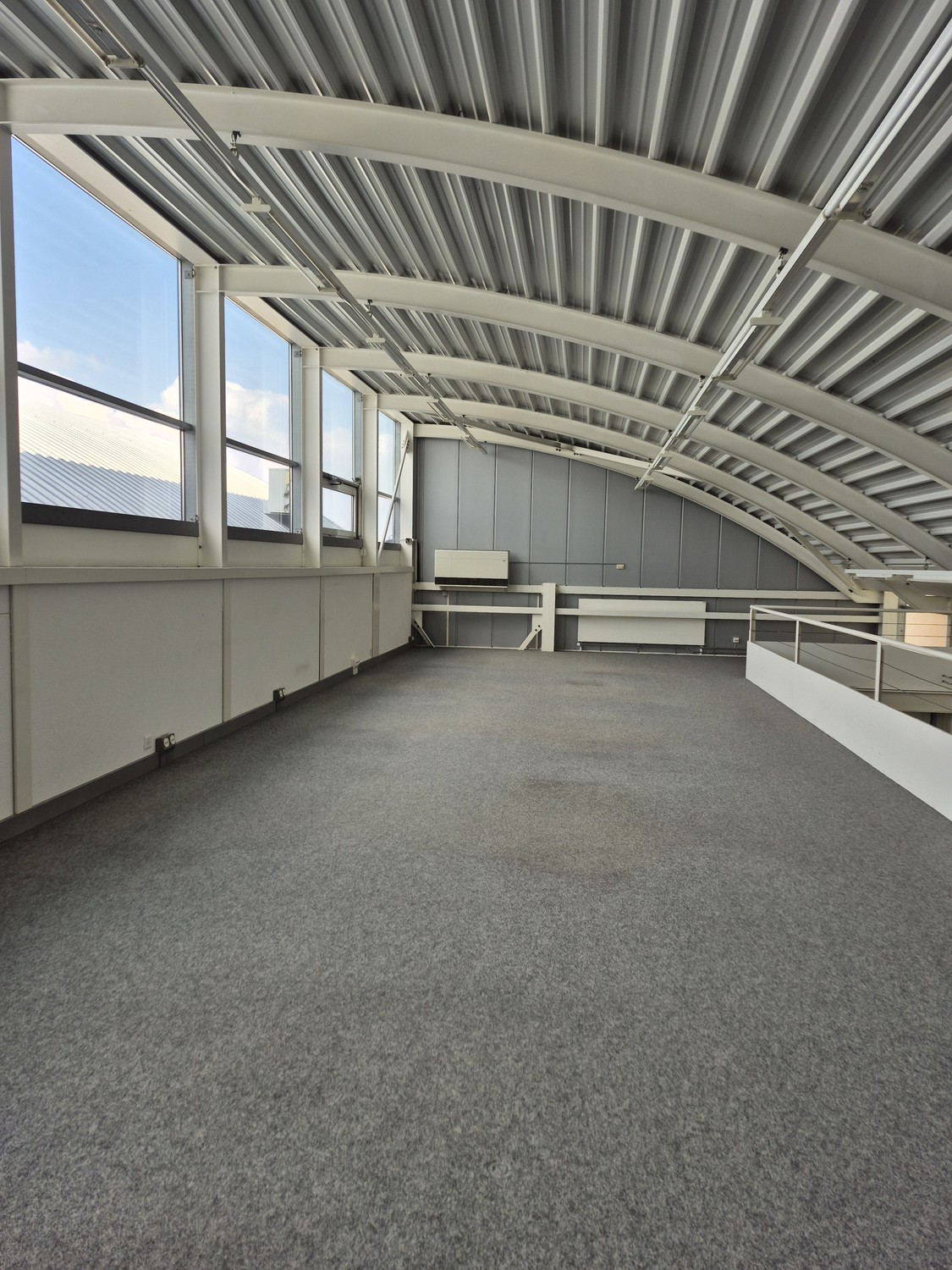376m² office, photo 8 of 10