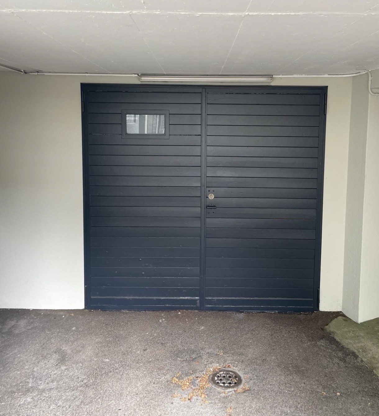 Open slot, photo 2 of 3