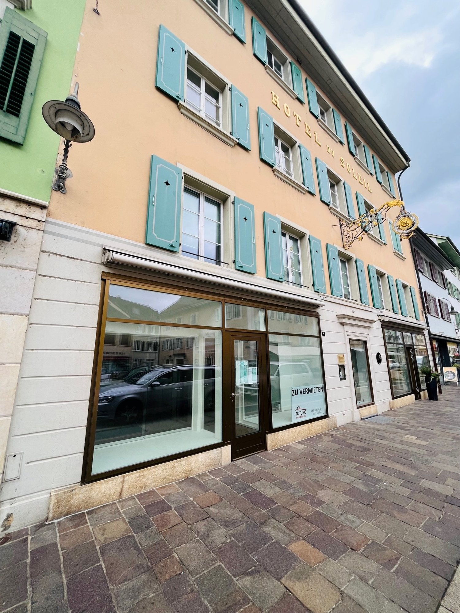 170m² commerciale