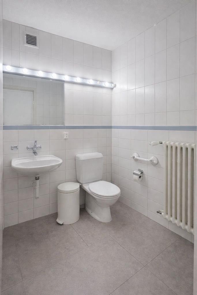 102m² commercial, photo 8 of 9