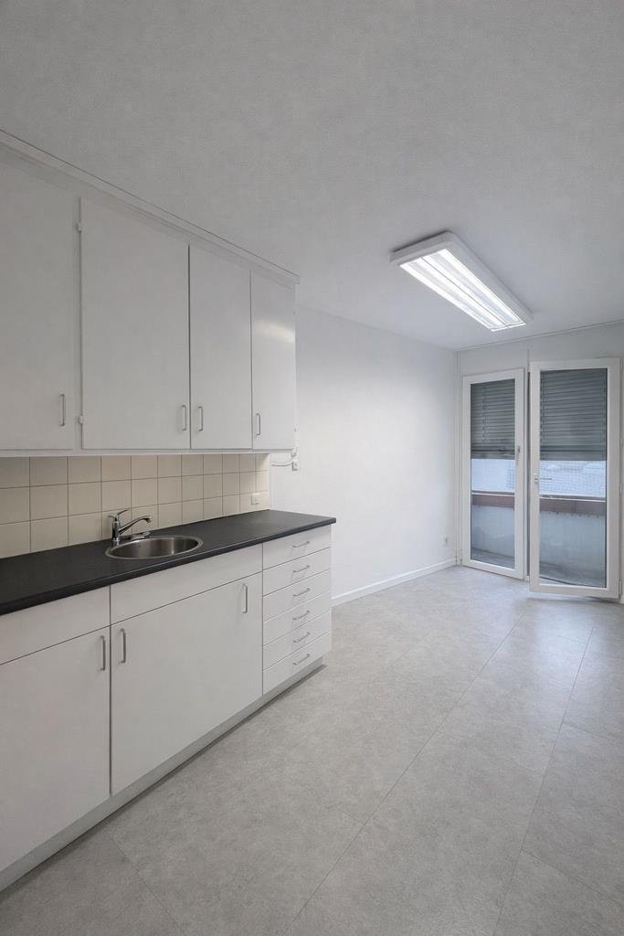 102m² commercial, photo 6 of 9