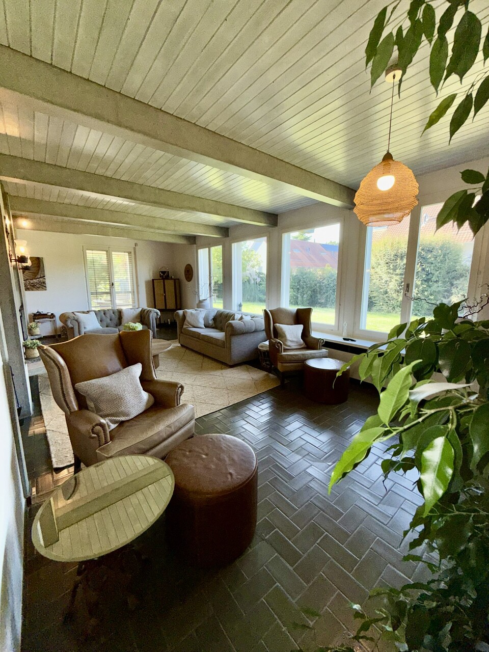 8 rooms villa, photo 5 of 10