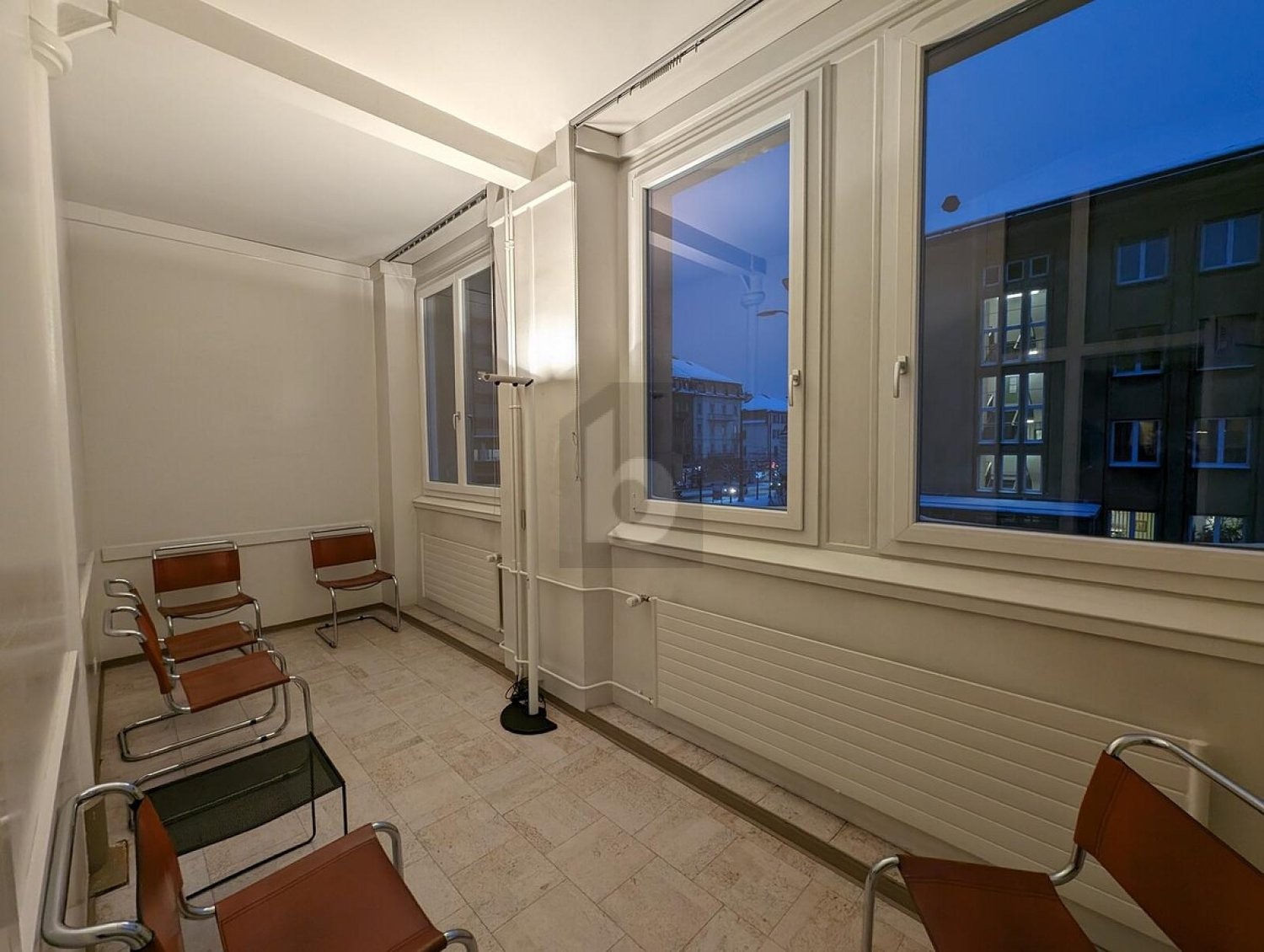 145m² office, photo 2 of 4