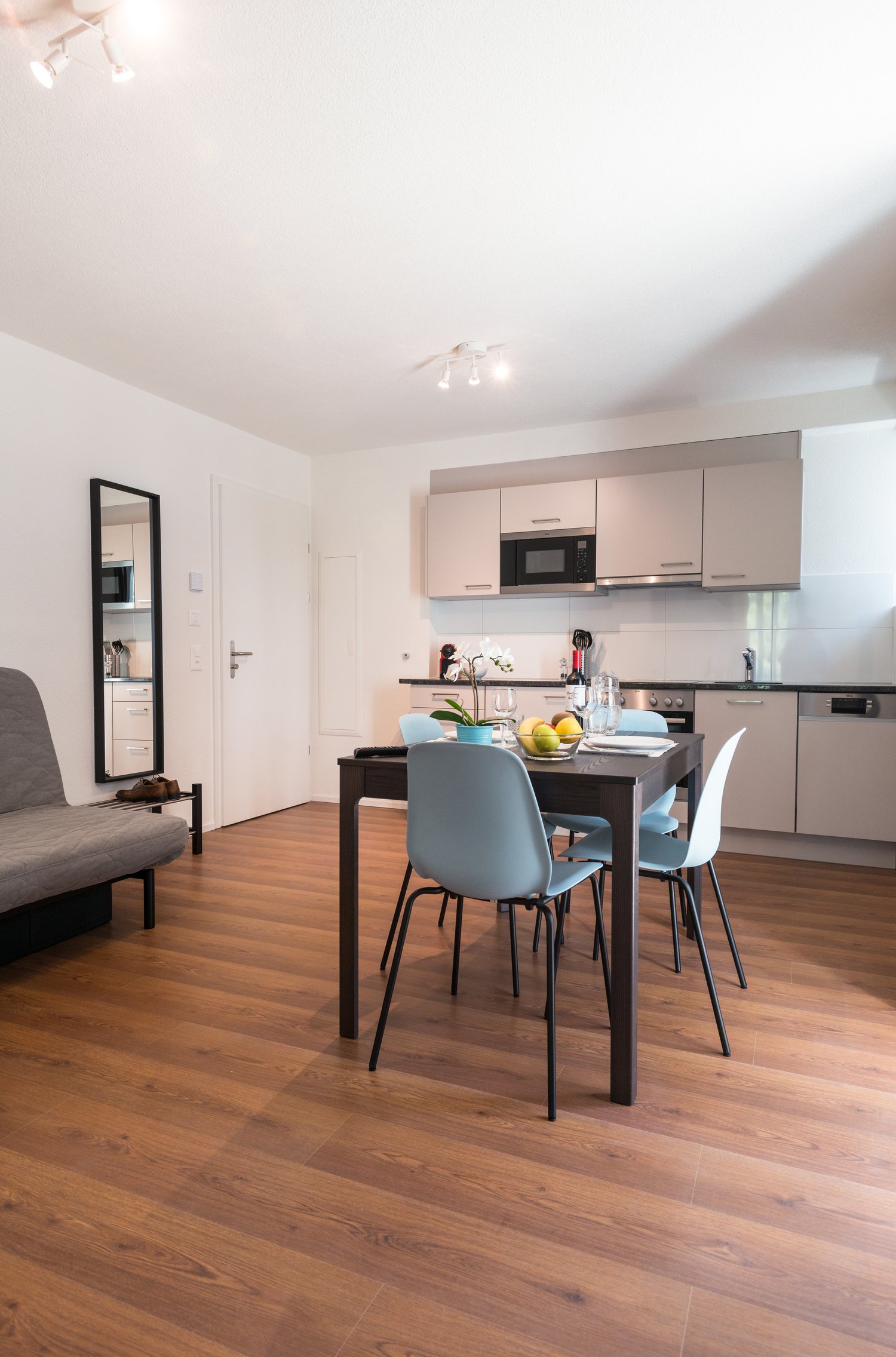 2 rooms furnished flat, photo 2 of 10