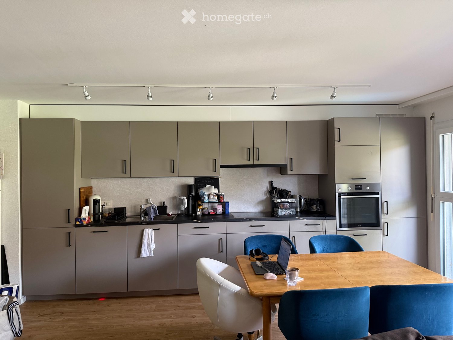 3 rooms apartment, photo 1 of 2
