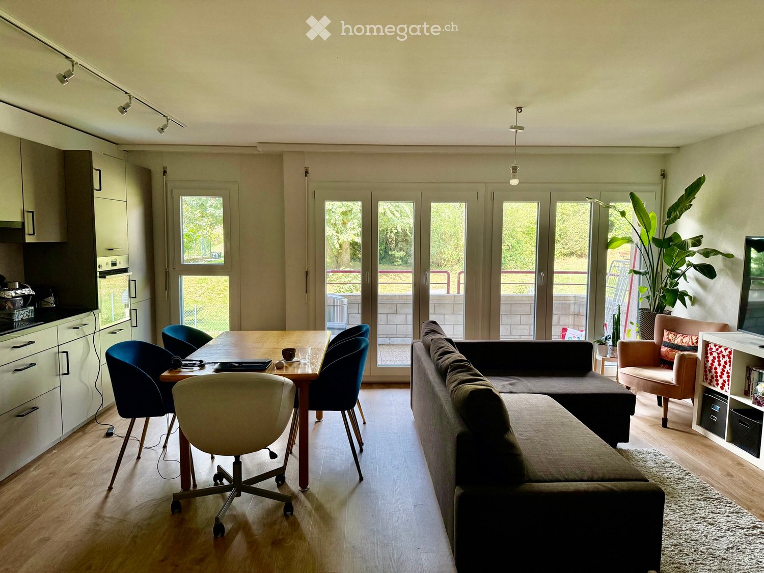 3 rooms apartment, photo 2 of 2