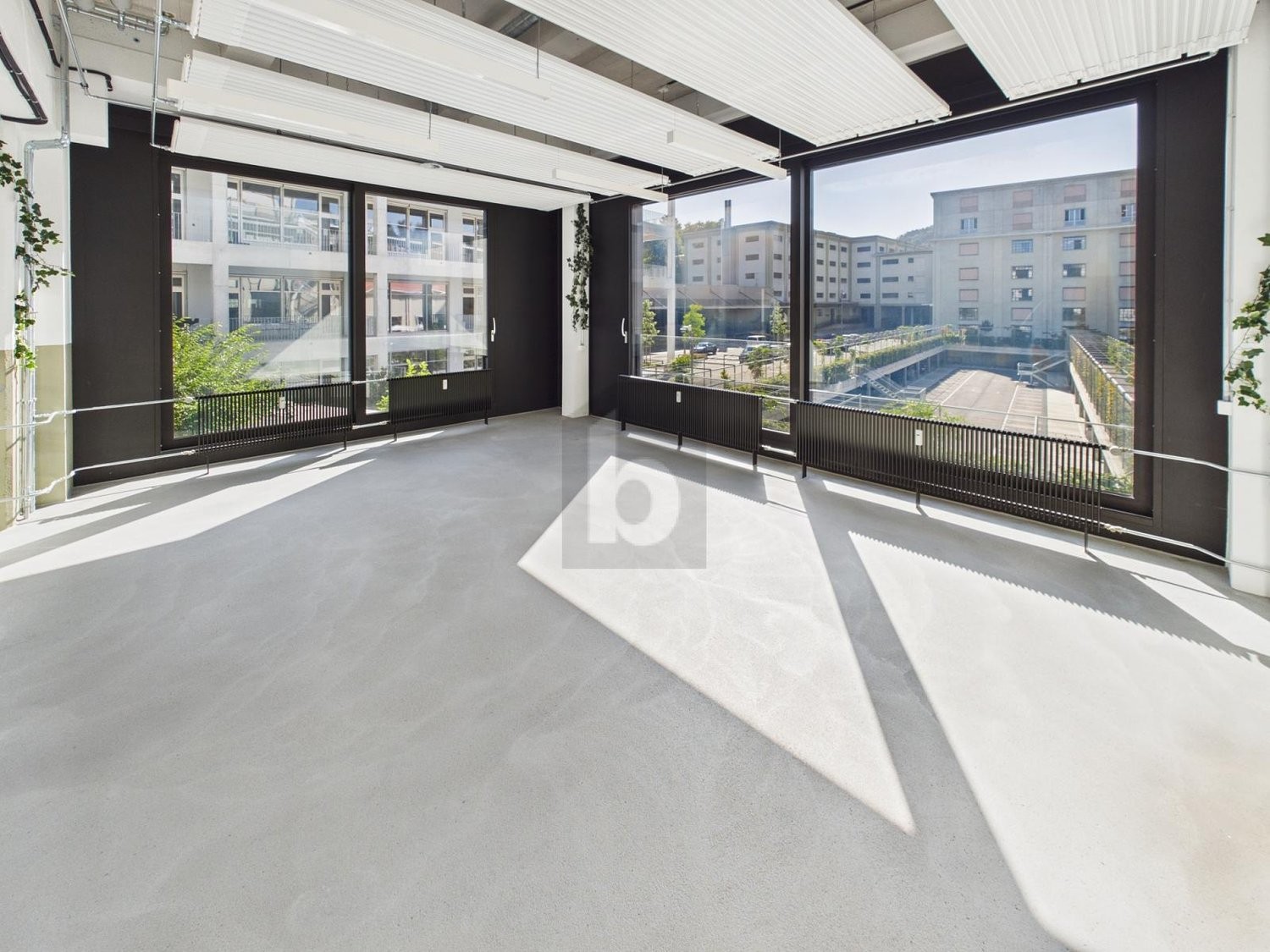 38m² office, photo 3 of 4