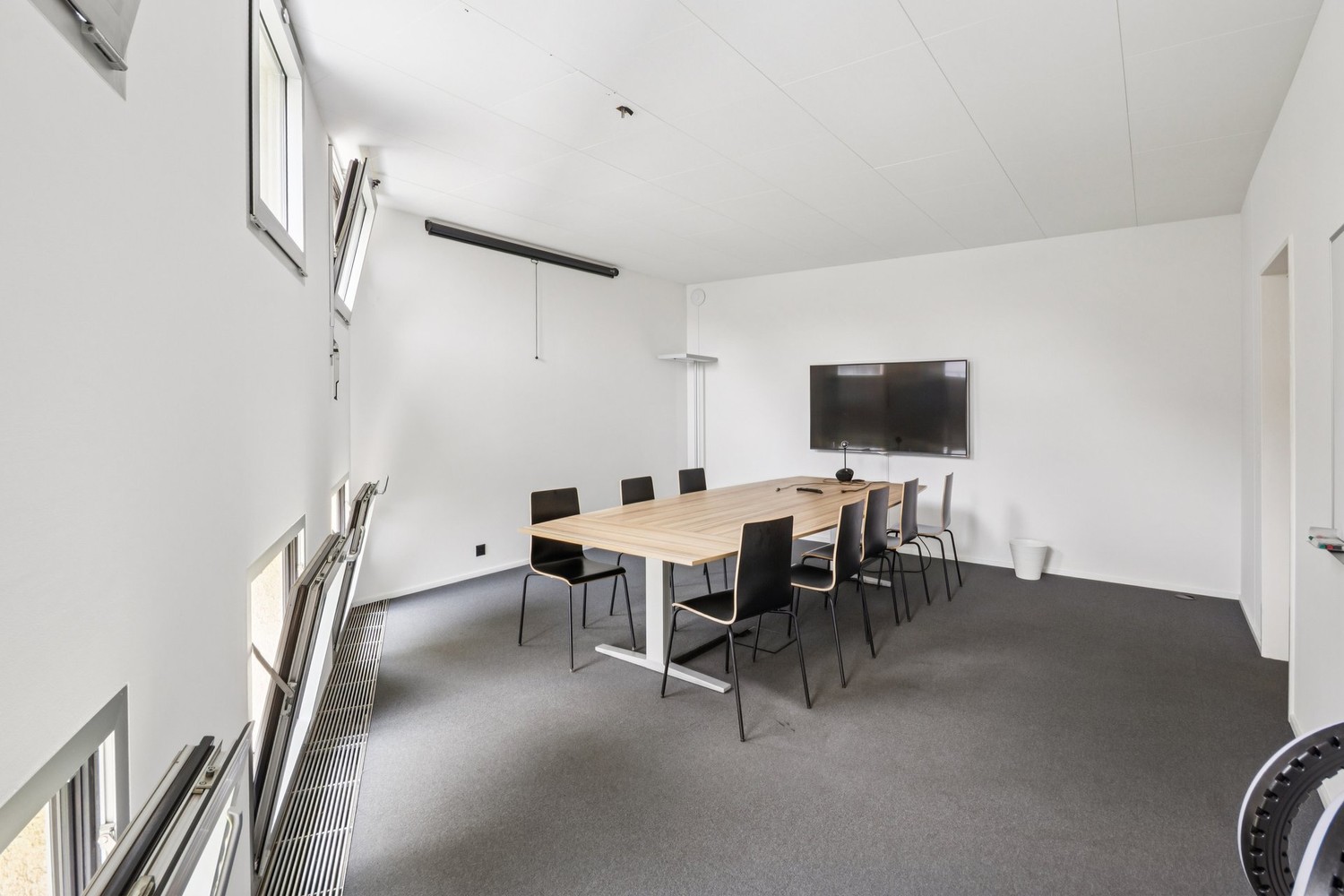 451m² office, photo 10 of 10