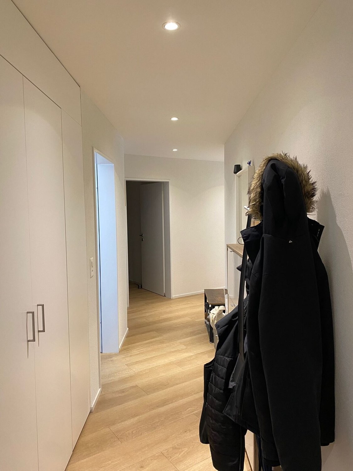 Living / commercial building, photo 7 of 8