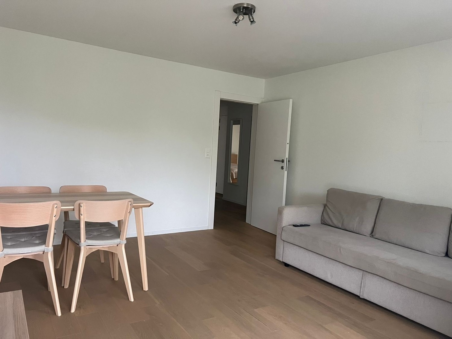 4 rooms apartment, Foto 3 von 8