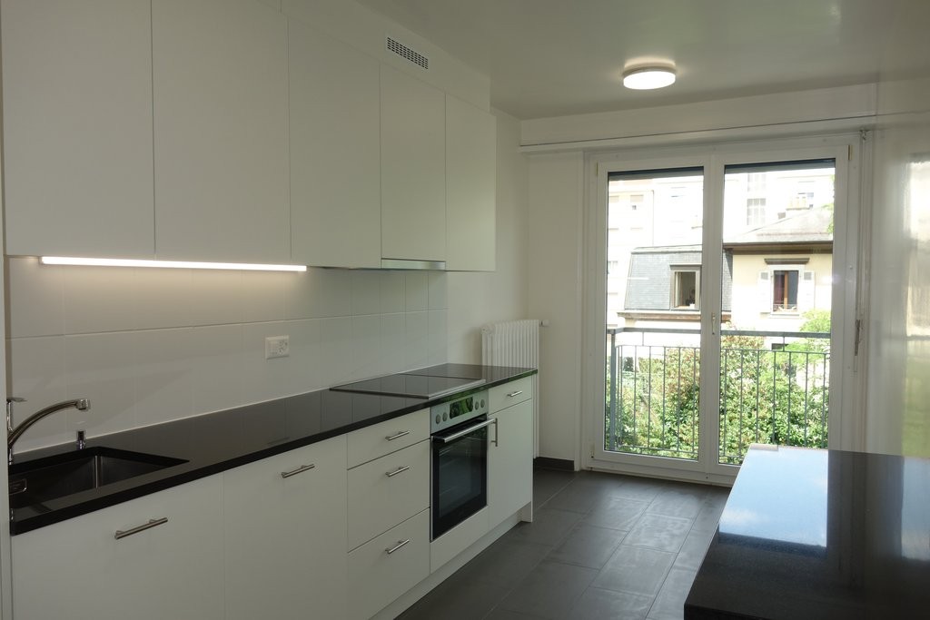 5 rooms apartment, photo 2 of 10