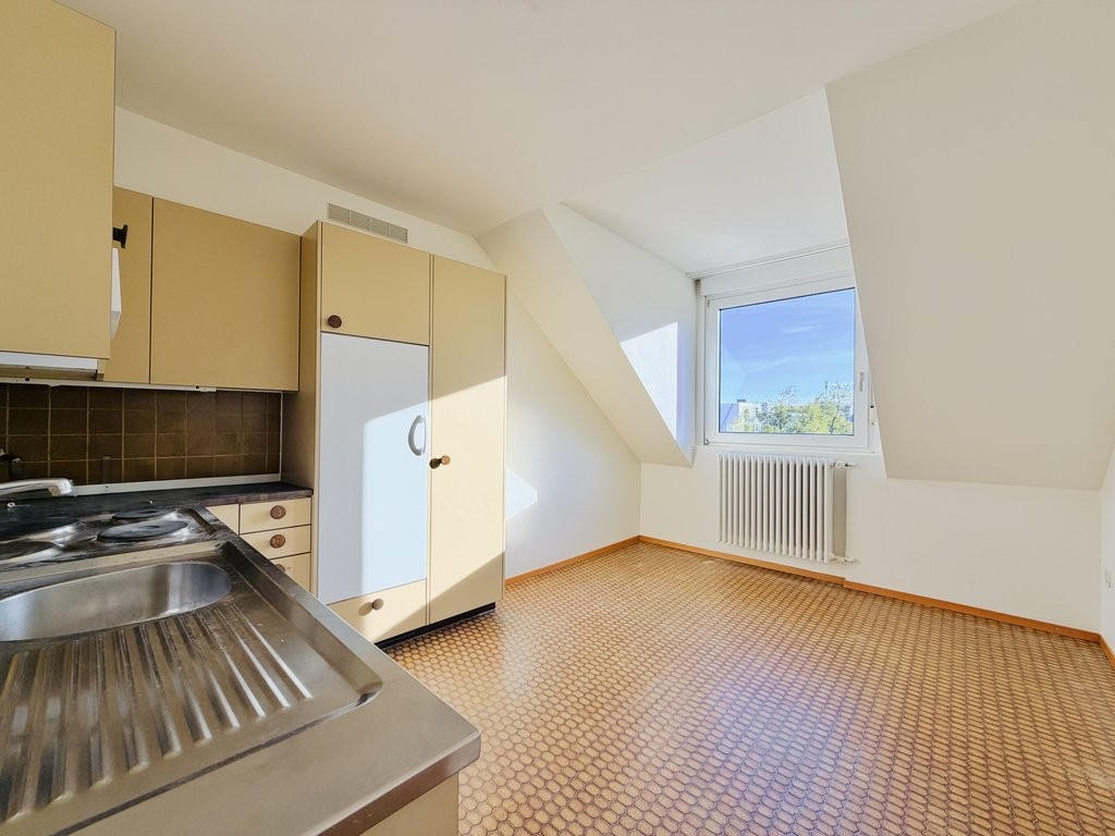 4 rooms roof flat, photo 2 of 10