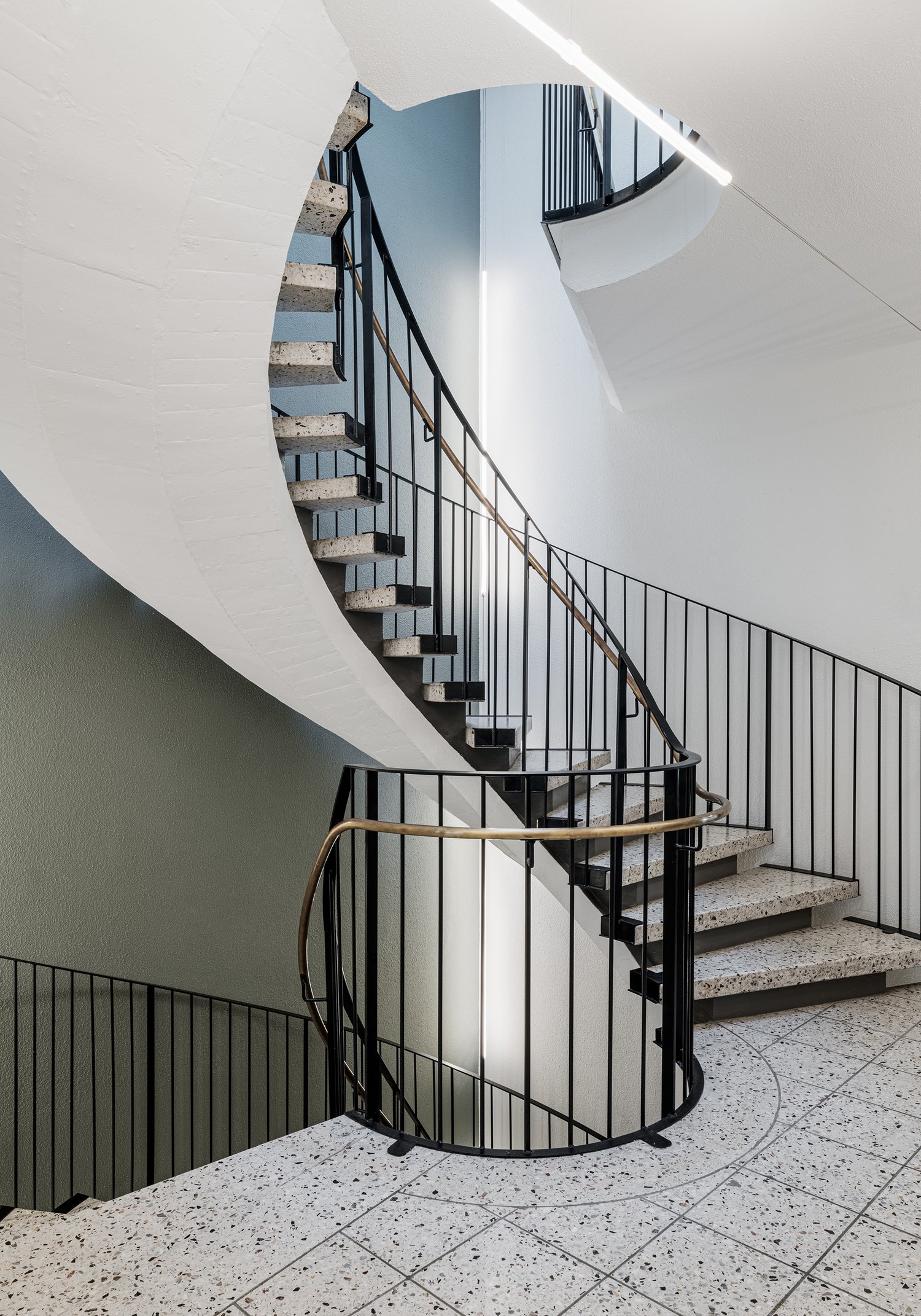440m² office, photo 9 of 10