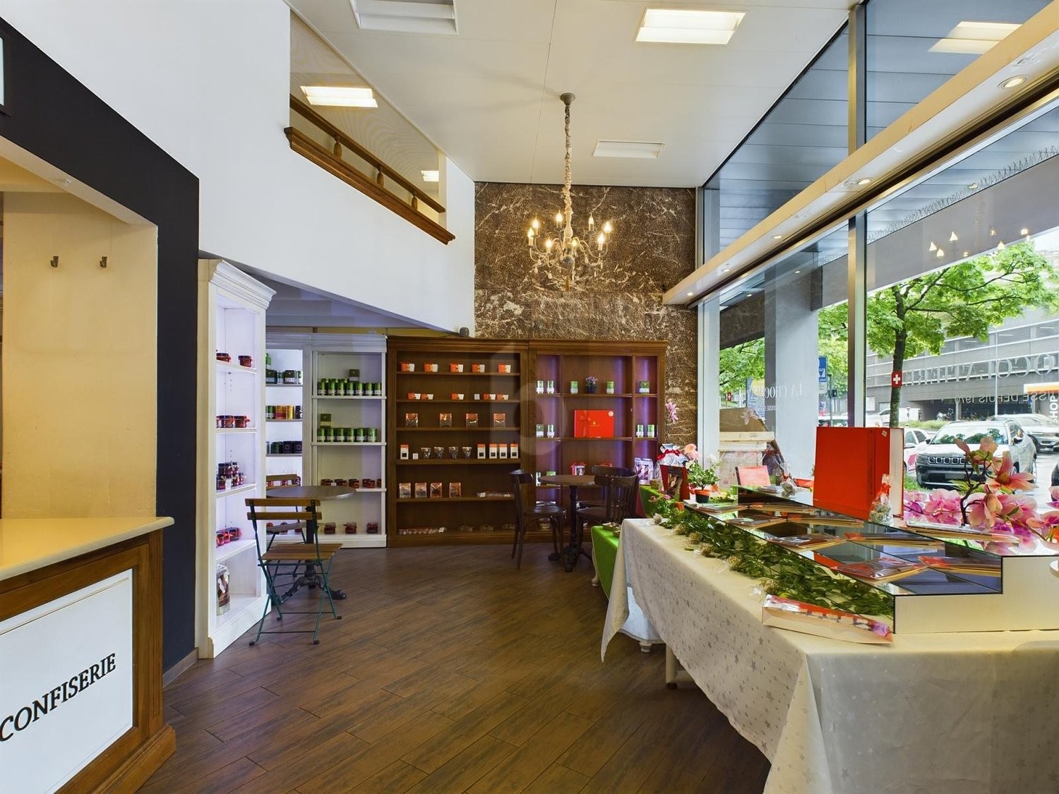 Shop, photo 3 of 4