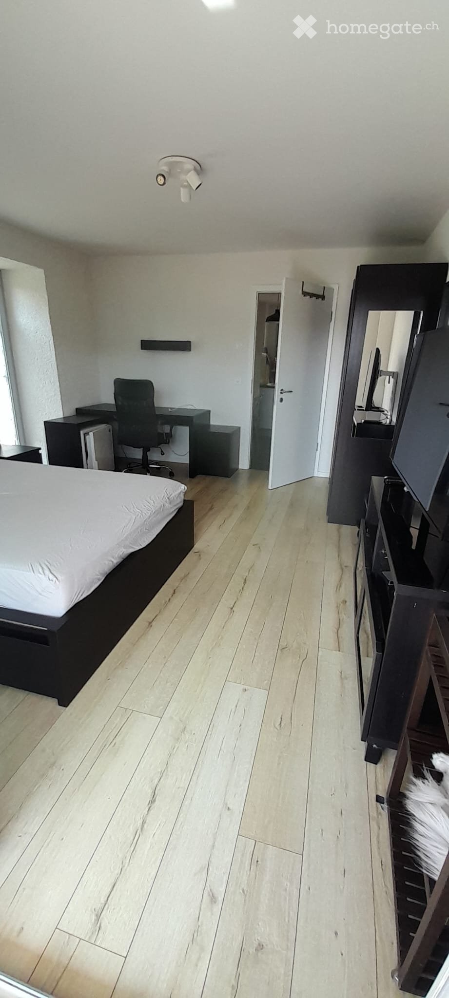 1 room single room, photo 1 of 2