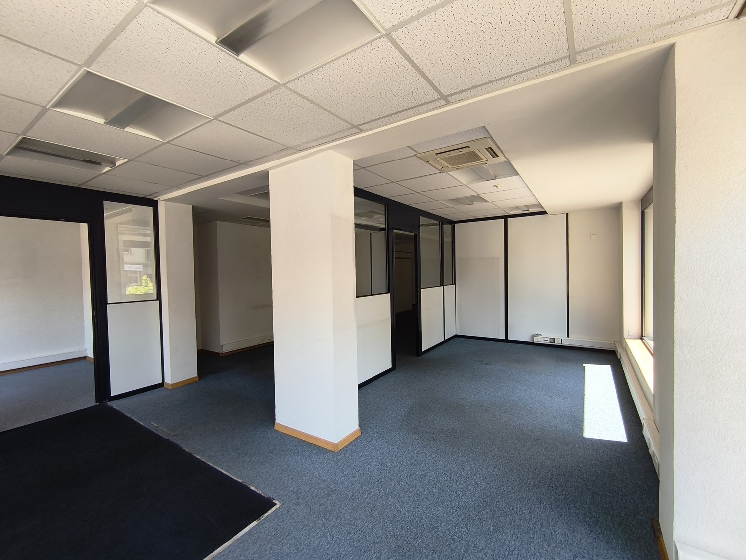 Office, photo 5 of 10