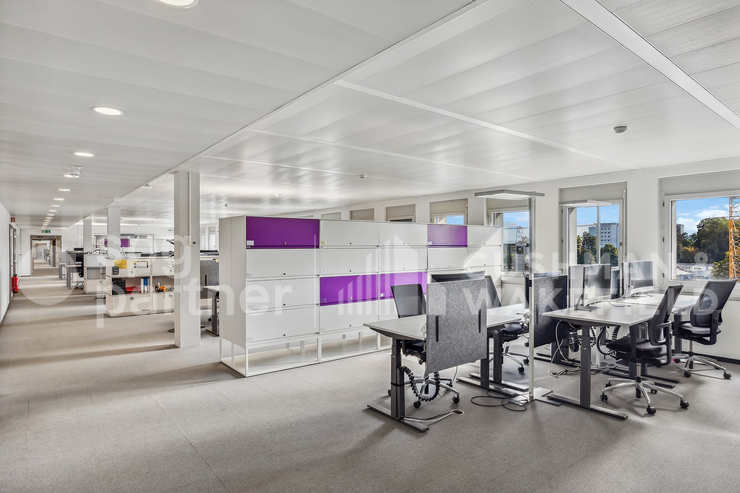 1448m² office, photo 3 of 10