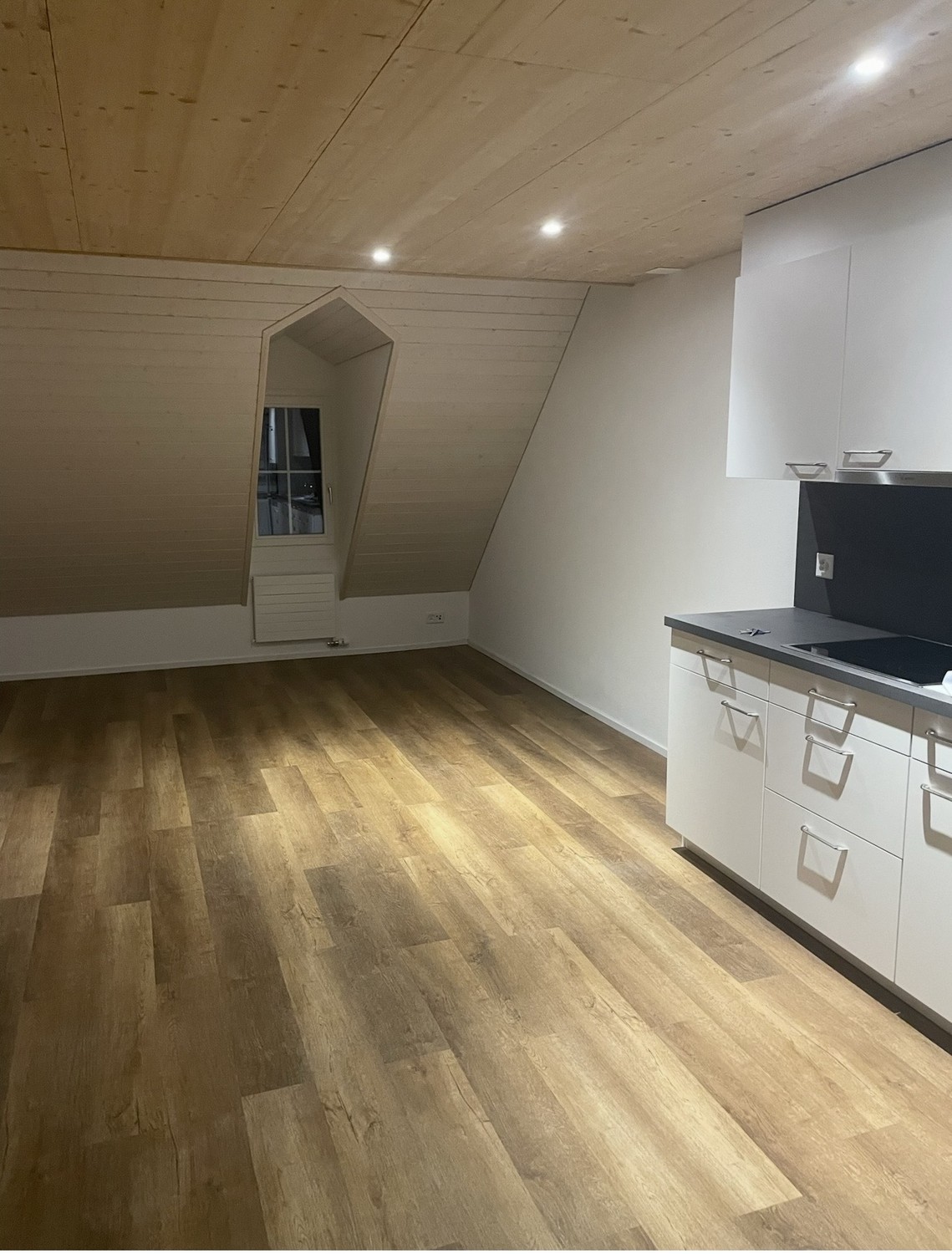2 rooms apartment, photo 2 of 7