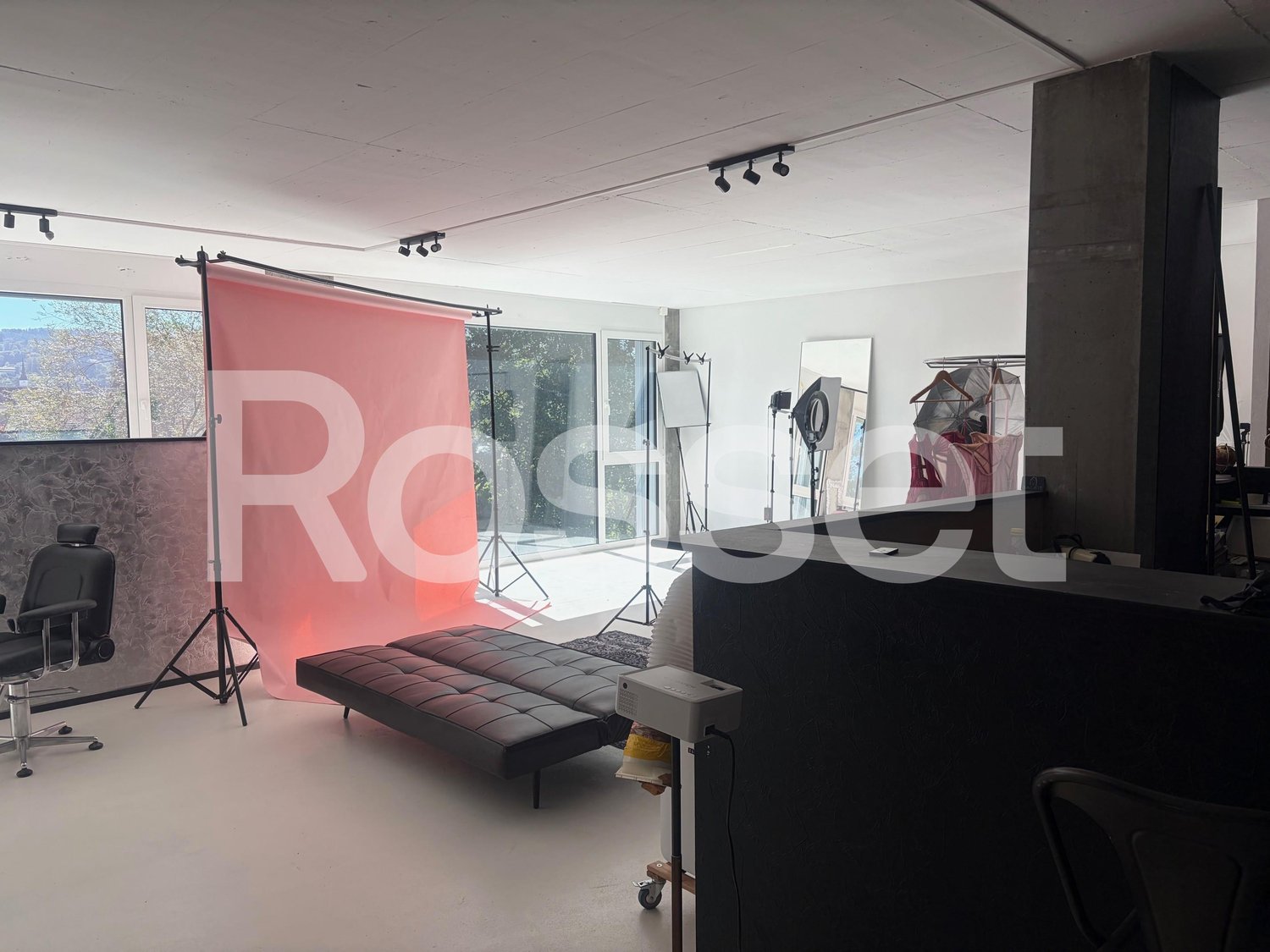 23m² office
