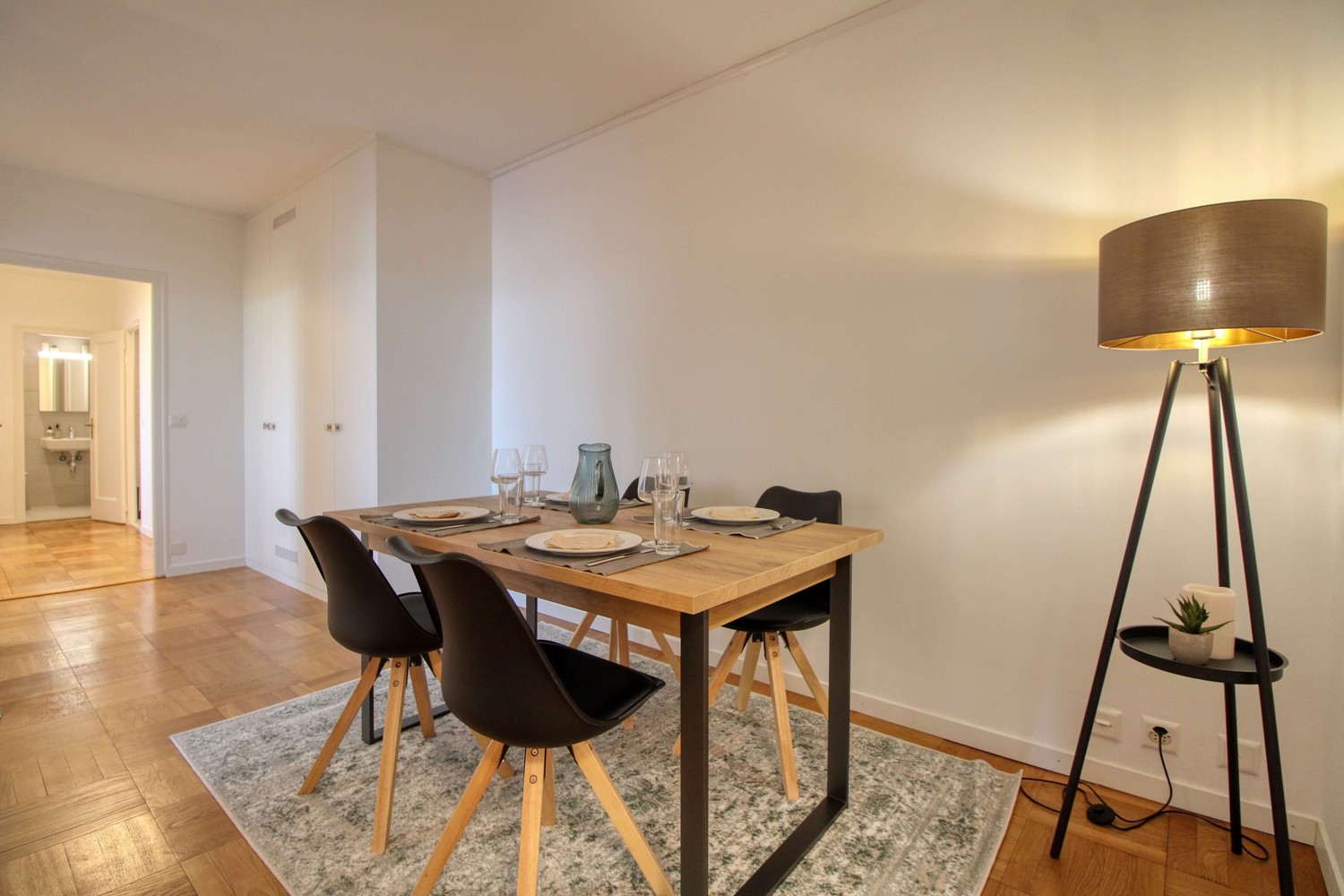 1 room single room