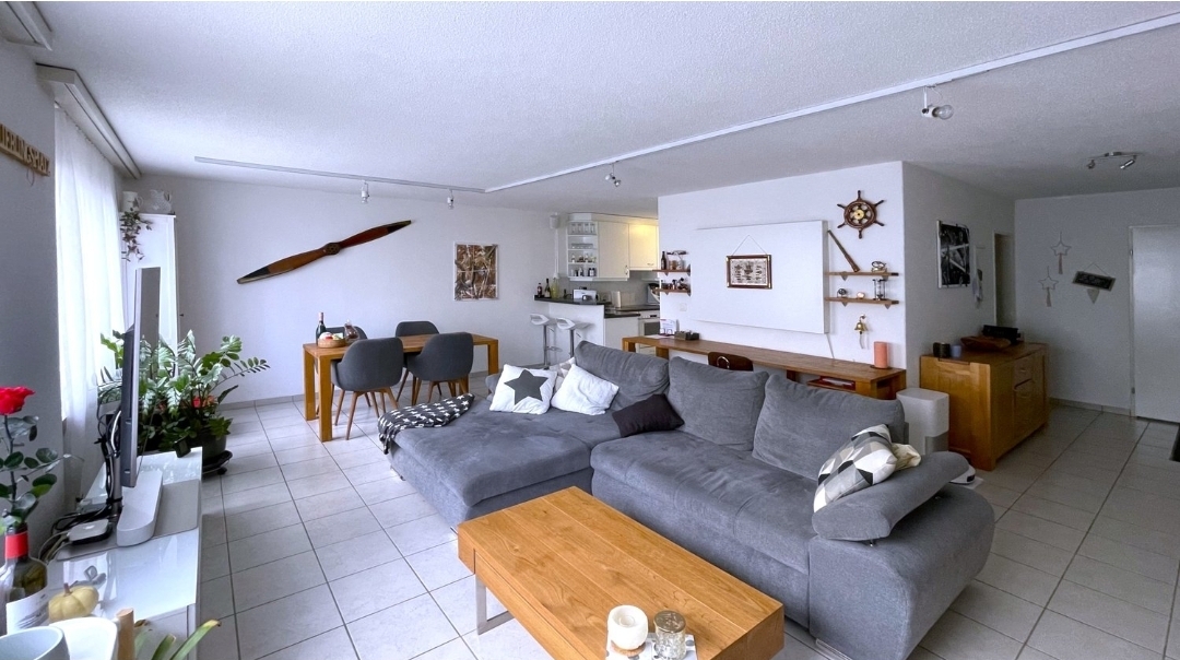 Bright & Central Apartment in Affoltern am Albis, photo 2 of 5