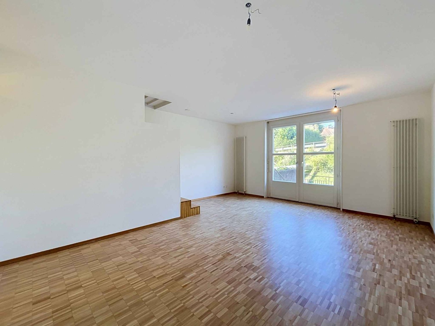4 rooms apartment, photo 2 of 10