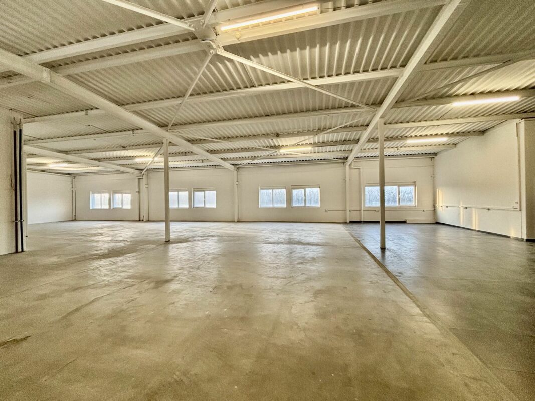 625m² office, photo 2 of 10