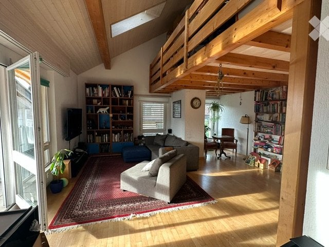 4 rooms apartment, photo 1 of 5
