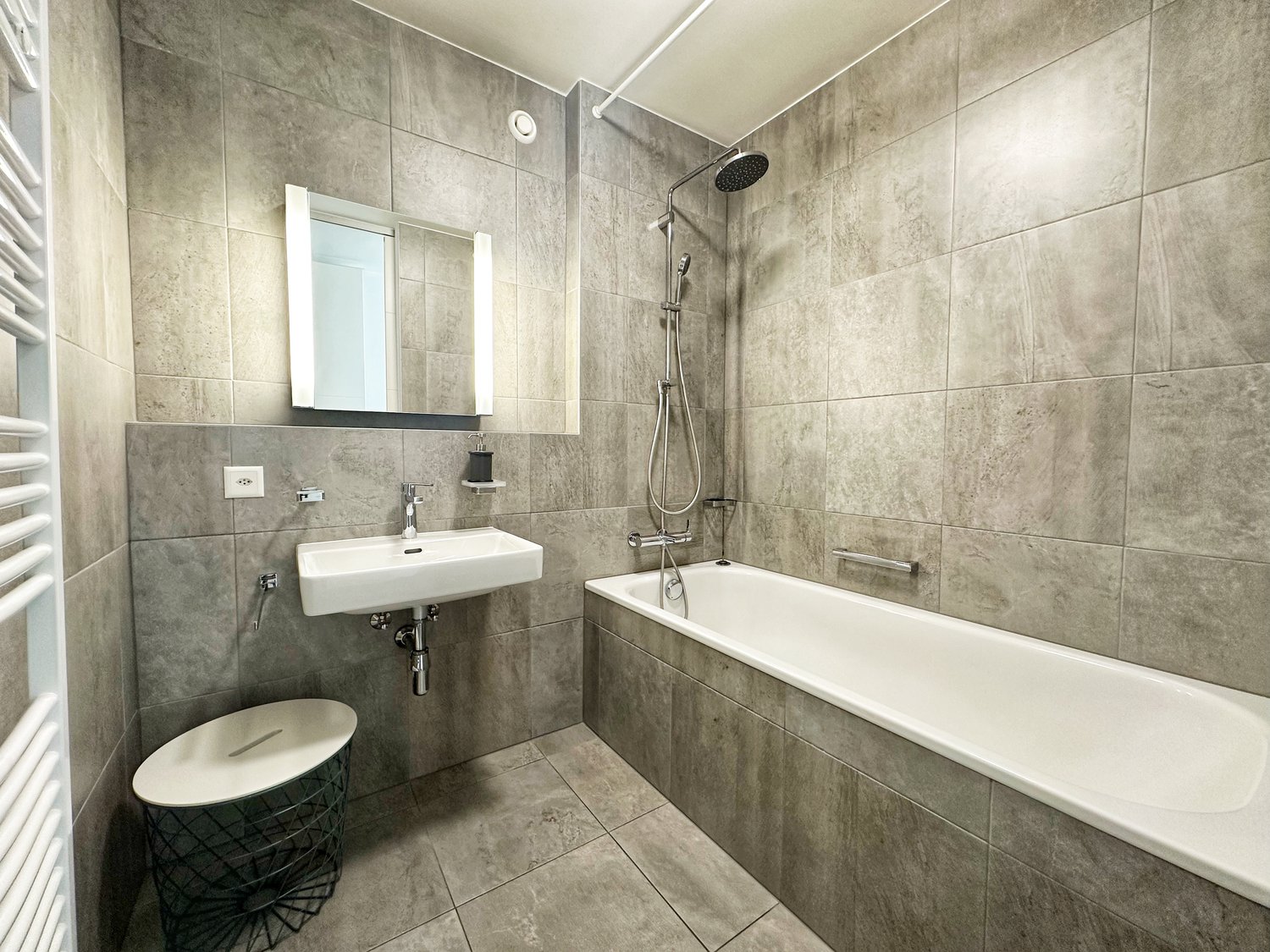 2 rooms apartment