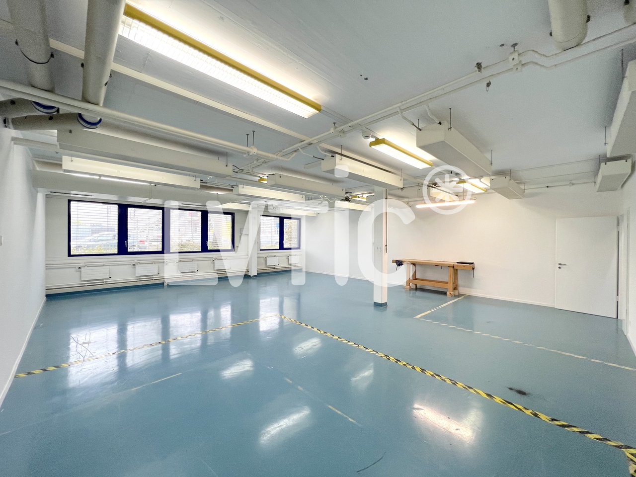 5485m² storage room, photo 9 of 10